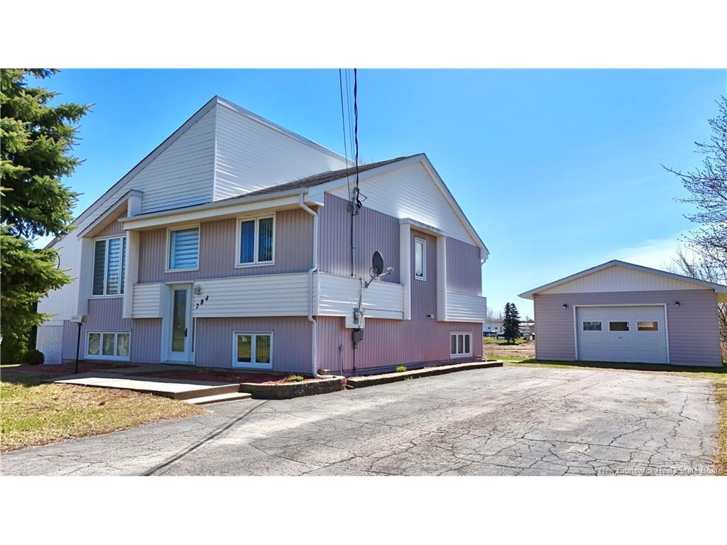 









784


St Pierre

,
Beresford,




NB
E8K 1S1

