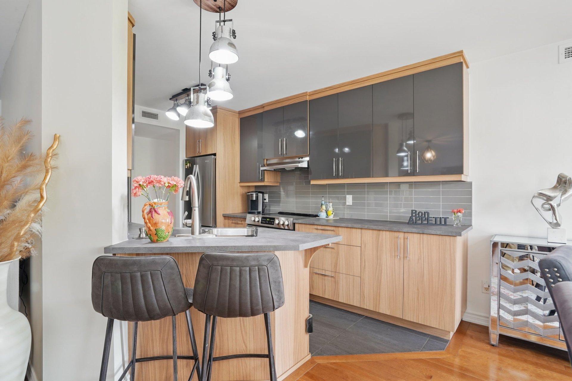









3250


Rue Olivier-Beaulieu

, 105,
Longueuil (Le Vieux-Longueuil),




QC
J4N0G8

