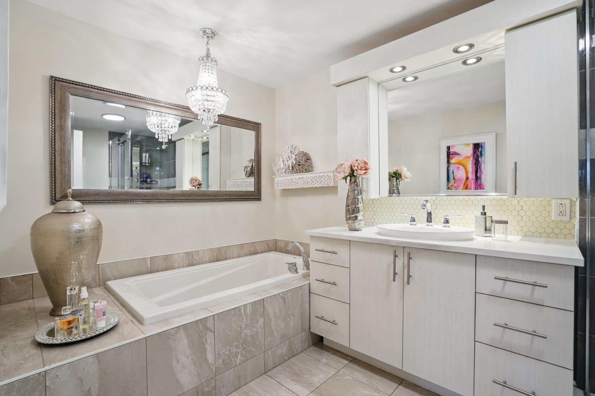 









3250


Rue Olivier-Beaulieu

, 105,
Longueuil (Le Vieux-Longueuil),




QC
J4N0G8

