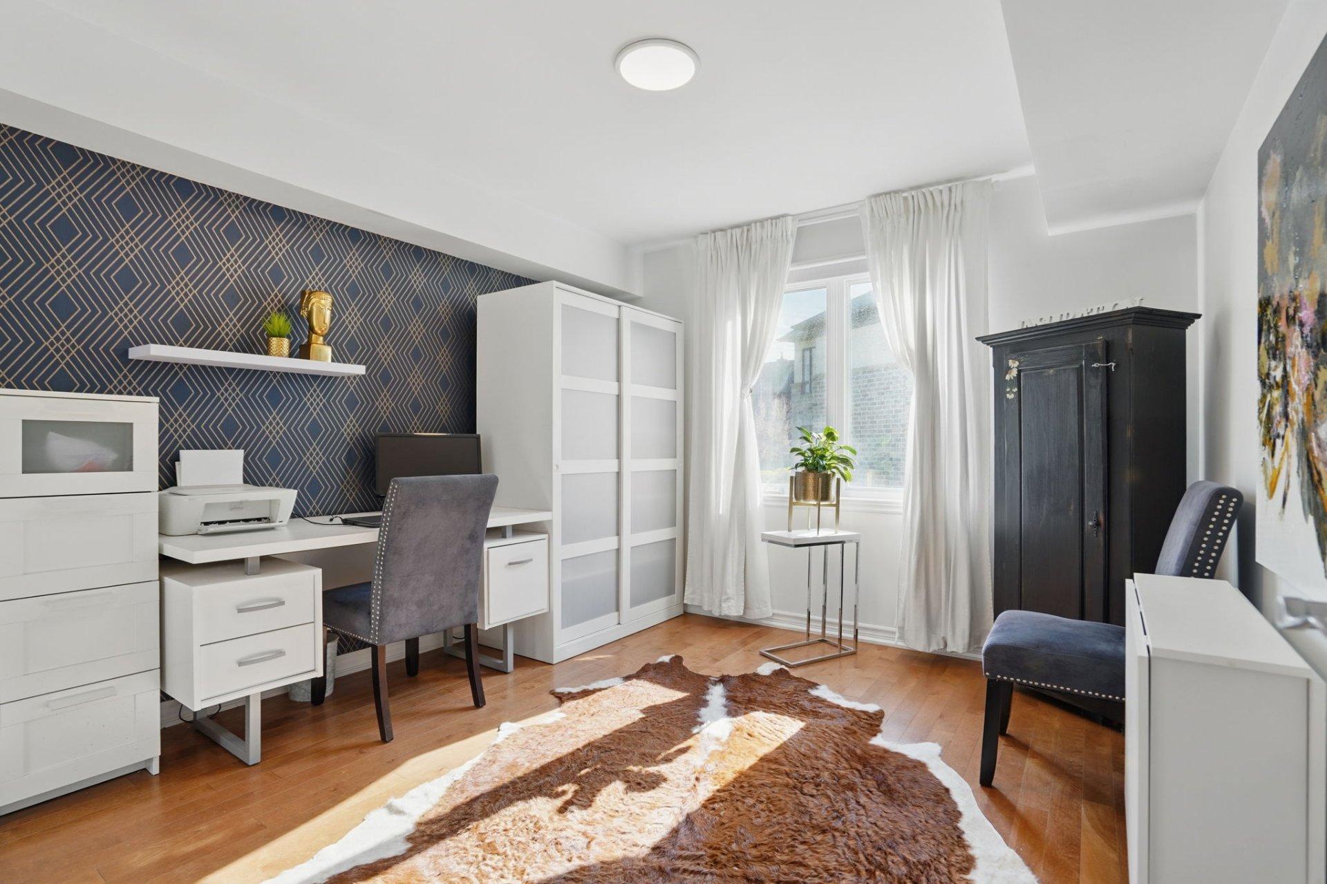 









3250


Rue Olivier-Beaulieu

, 105,
Longueuil (Le Vieux-Longueuil),




QC
J4N0G8

