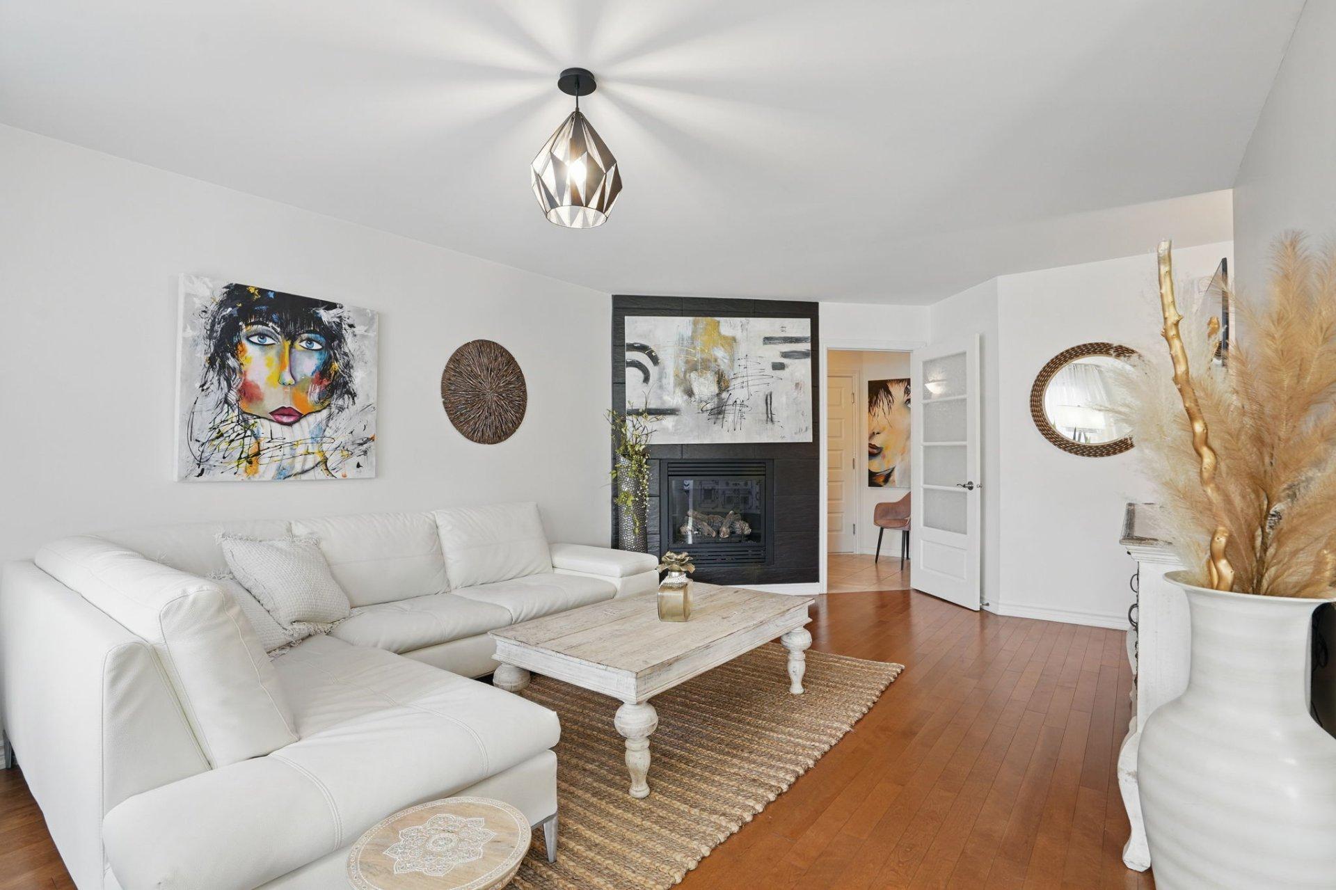 









3250


Rue Olivier-Beaulieu

, 105,
Longueuil (Le Vieux-Longueuil),




QC
J4N0G8

