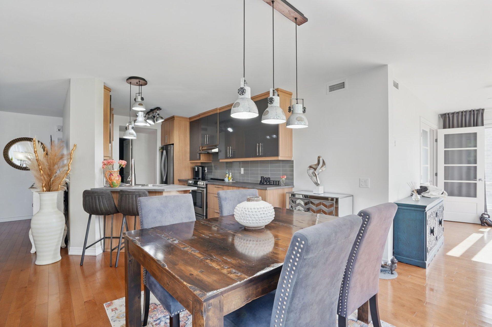 









3250


Rue Olivier-Beaulieu

, 105,
Longueuil (Le Vieux-Longueuil),




QC
J4N0G8

