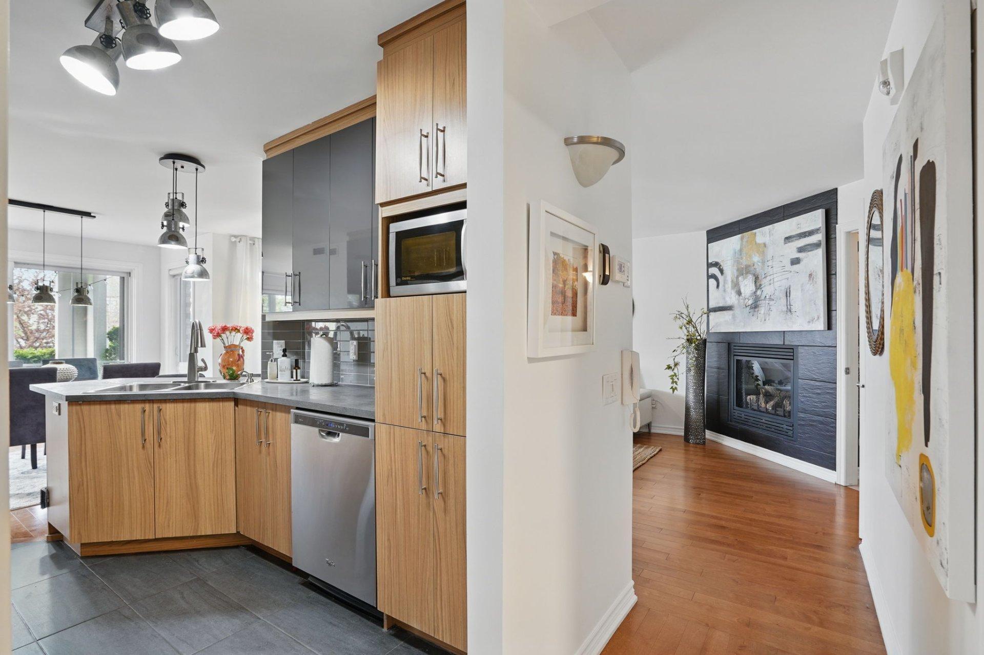 









3250


Rue Olivier-Beaulieu

, 105,
Longueuil (Le Vieux-Longueuil),




QC
J4N0G8

