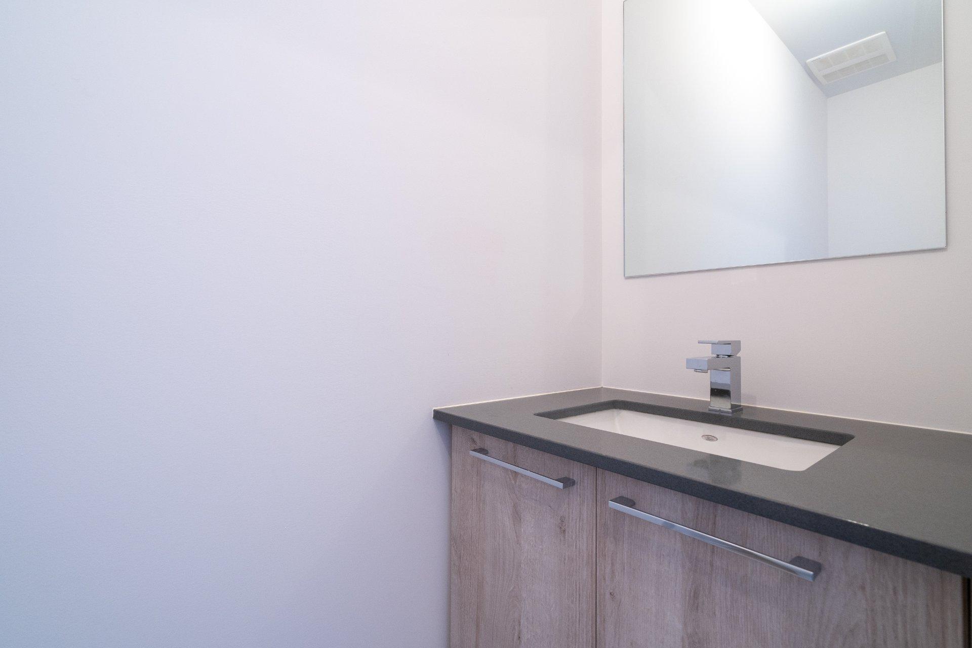 









421


Av. Jenkins

,
Montréal (Lachine),




QC
H8S0B9

