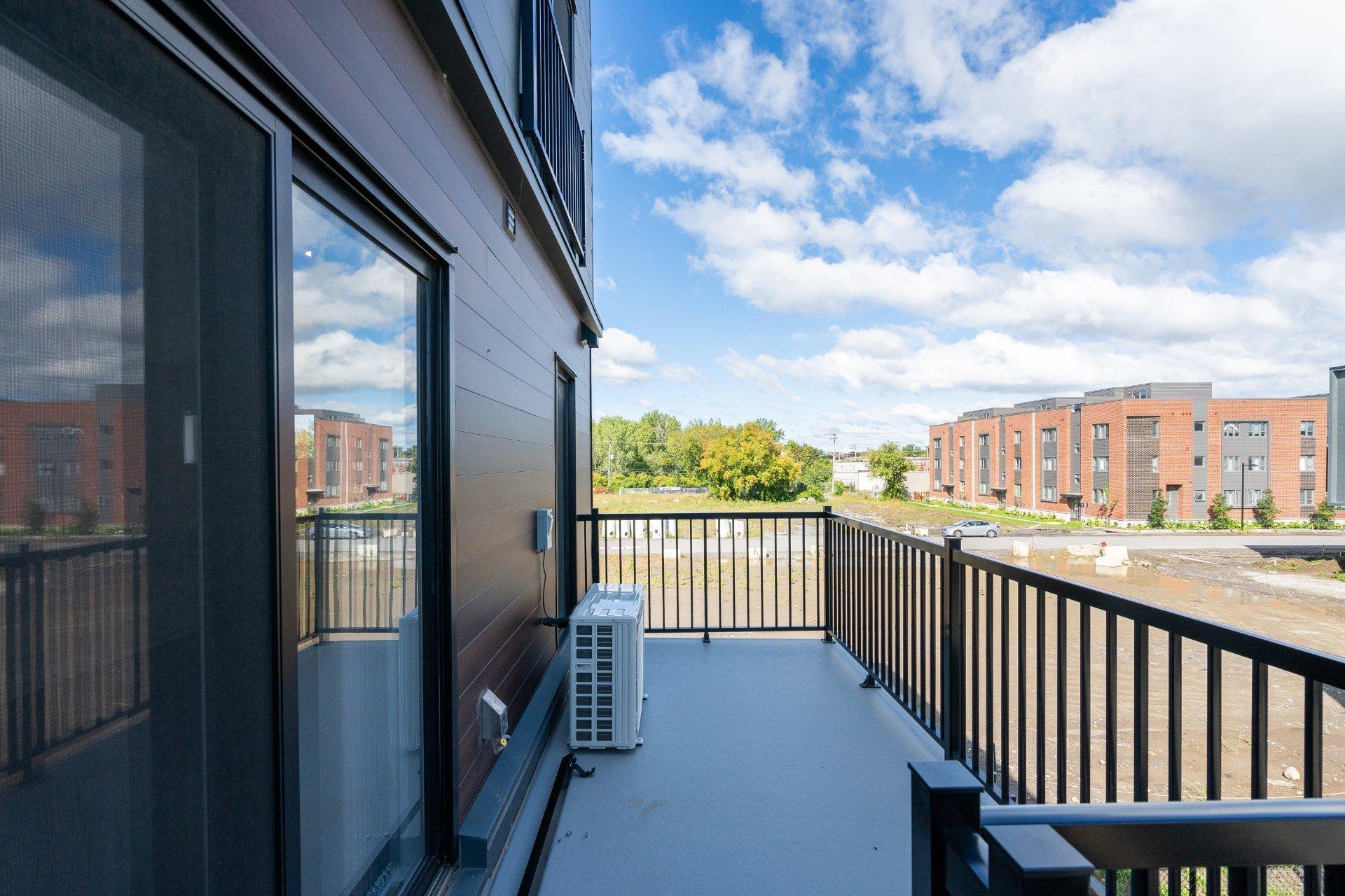 









421


Av. Jenkins

,
Montréal (Lachine),




QC
H8S0B9

