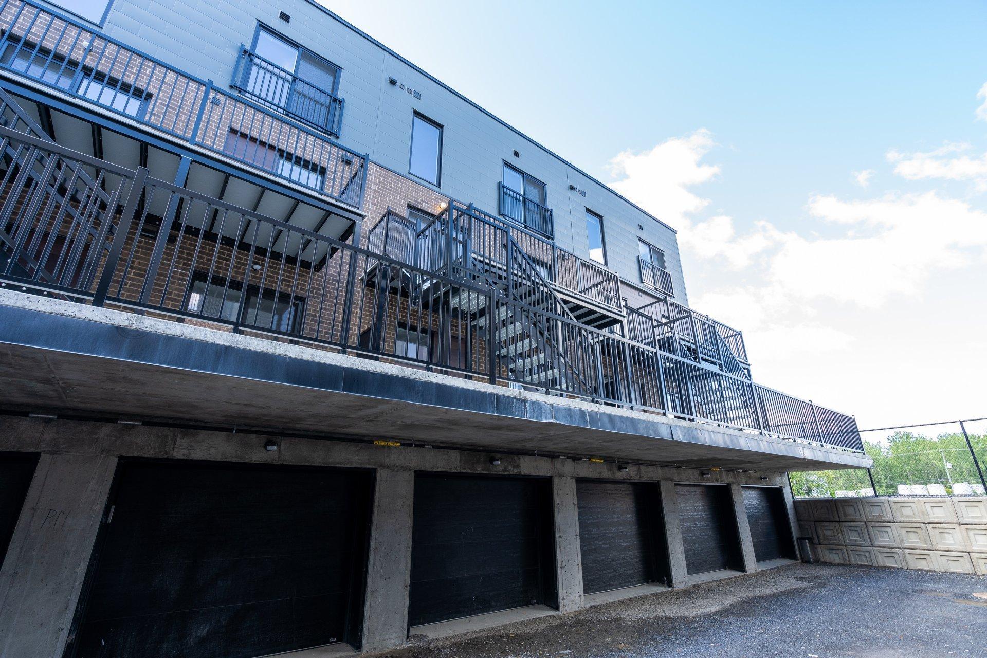 









421


Av. Jenkins

,
Montréal (Lachine),




QC
H8S0B9

