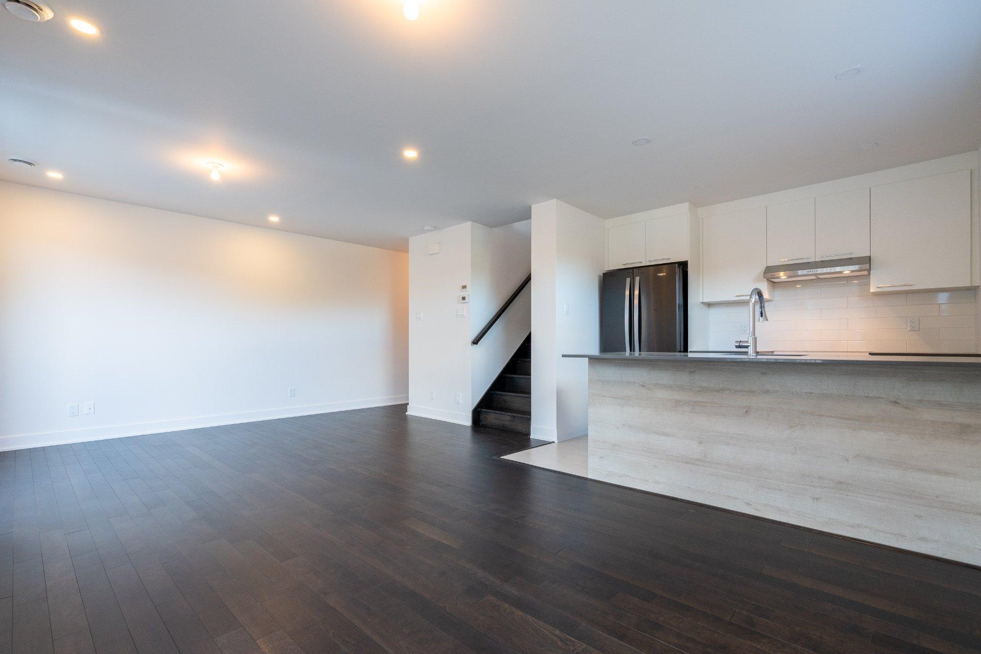 









421


Av. Jenkins

,
Montréal (Lachine),




QC
H8S0B9

