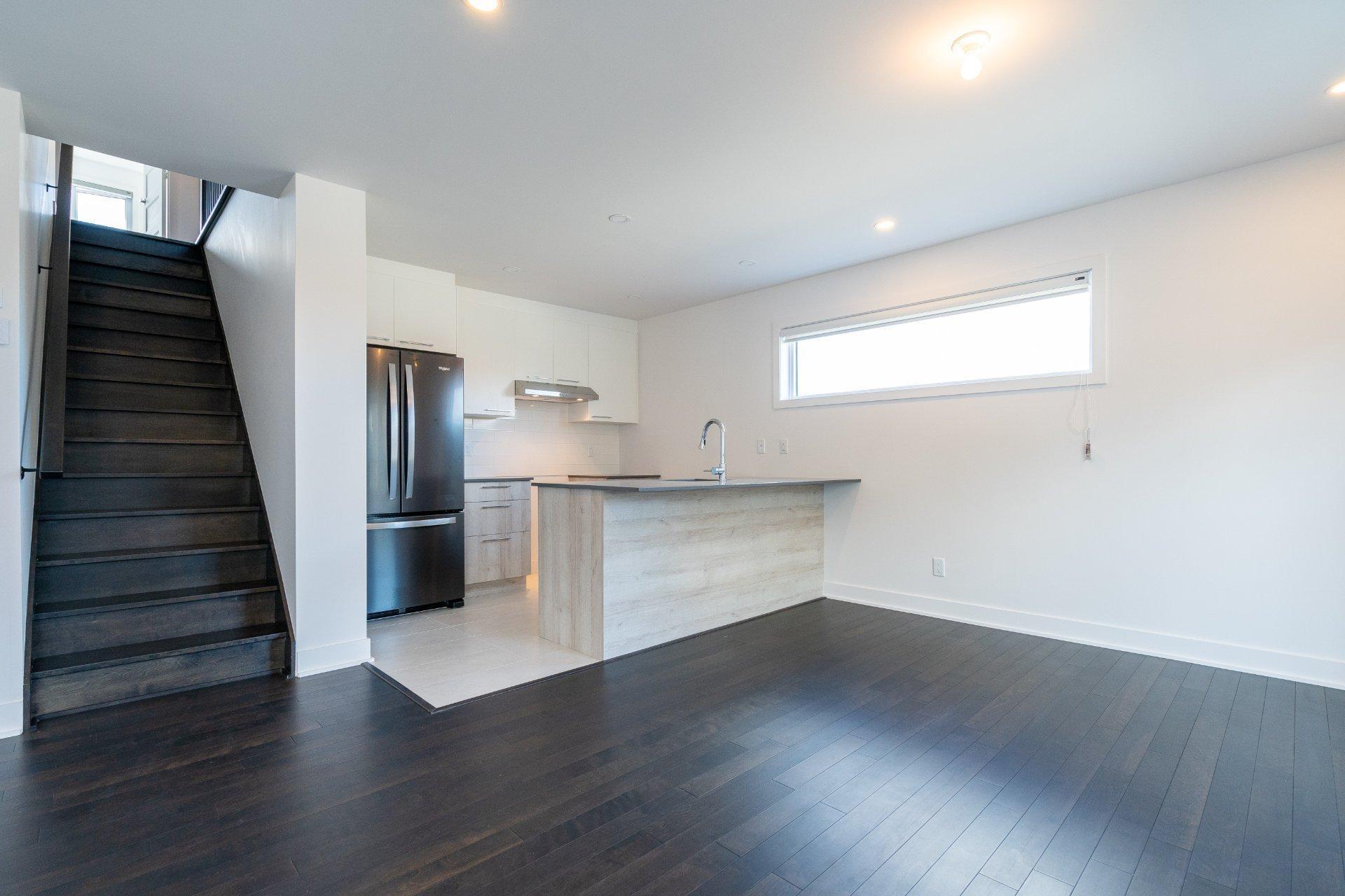 









421


Av. Jenkins

,
Montréal (Lachine),




QC
H8S0B9

