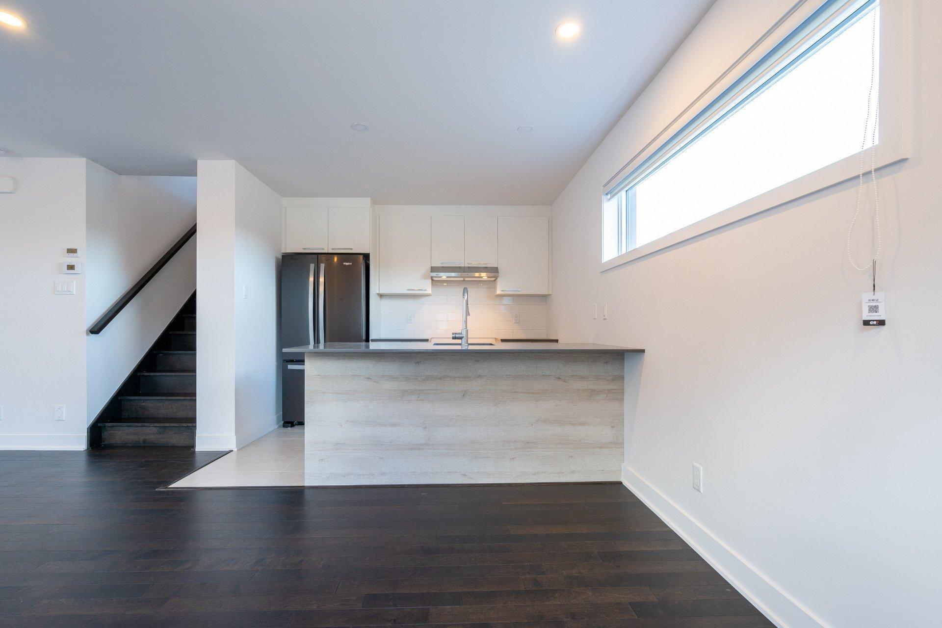 









421


Av. Jenkins

,
Montréal (Lachine),




QC
H8S0B9

