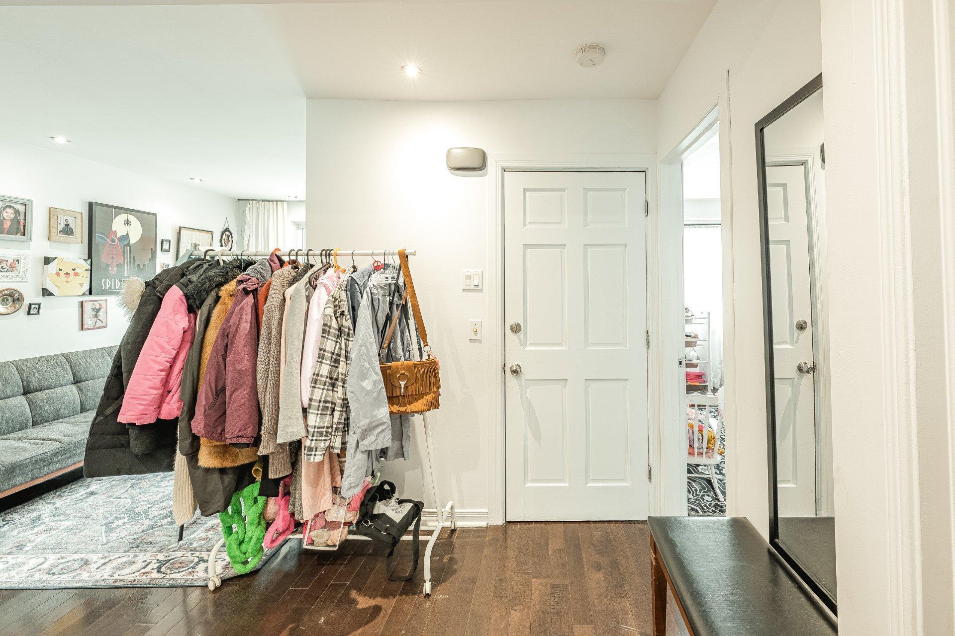 









6809

 - 6811


24e Avenue

,
Montréal (Rosemont/La Petite-Patrie),




QC
H1T3M8

