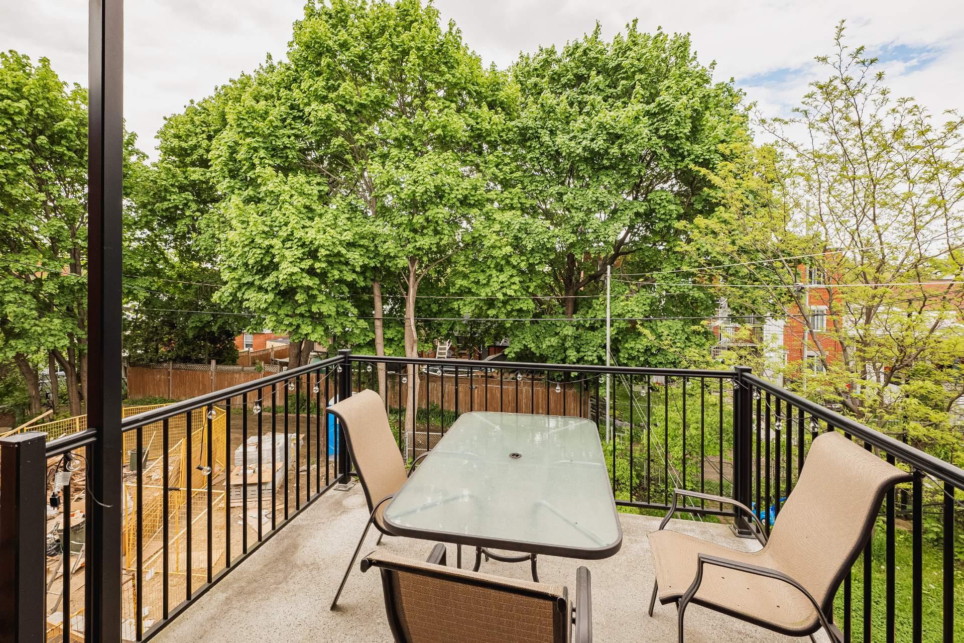 









6809

 - 6811


24e Avenue

,
Montréal (Rosemont/La Petite-Patrie),




QC
H1T3M8

