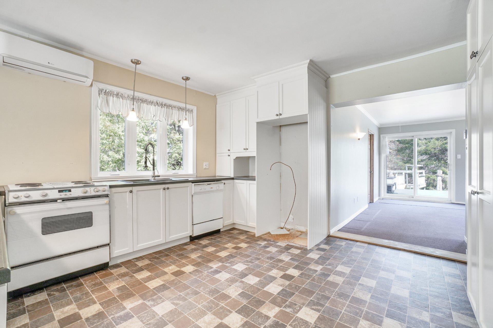 









6141


Rue Morin

,
Val-Morin,




QC
J0T2R0

