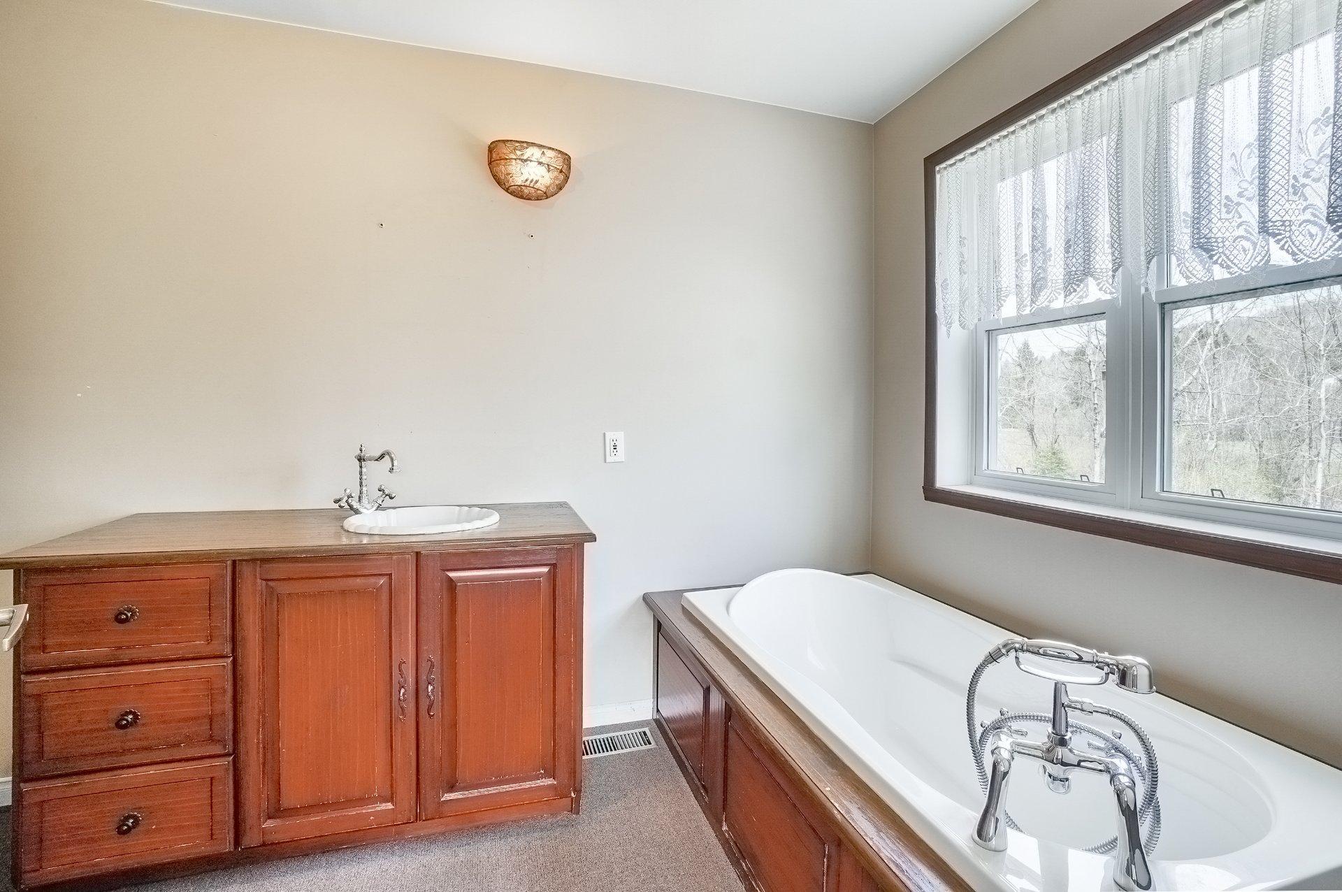









6141


Rue Morin

,
Val-Morin,




QC
J0T2R0


