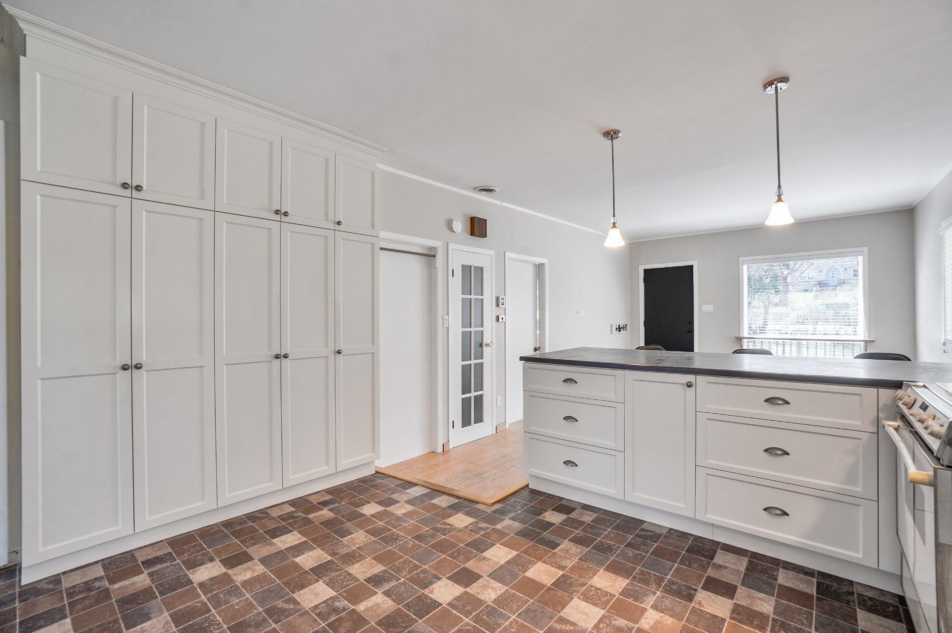 









6141


Rue Morin

,
Val-Morin,




QC
J0T2R0


