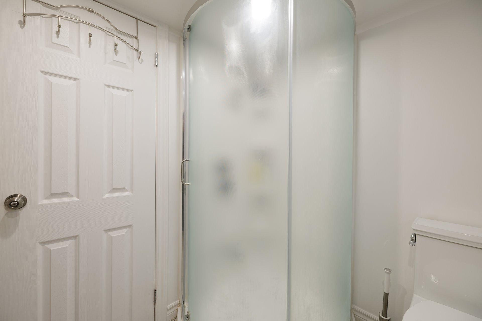 









41


Av. Charles

,
Pointe-Claire,




QC
H9R4K6

