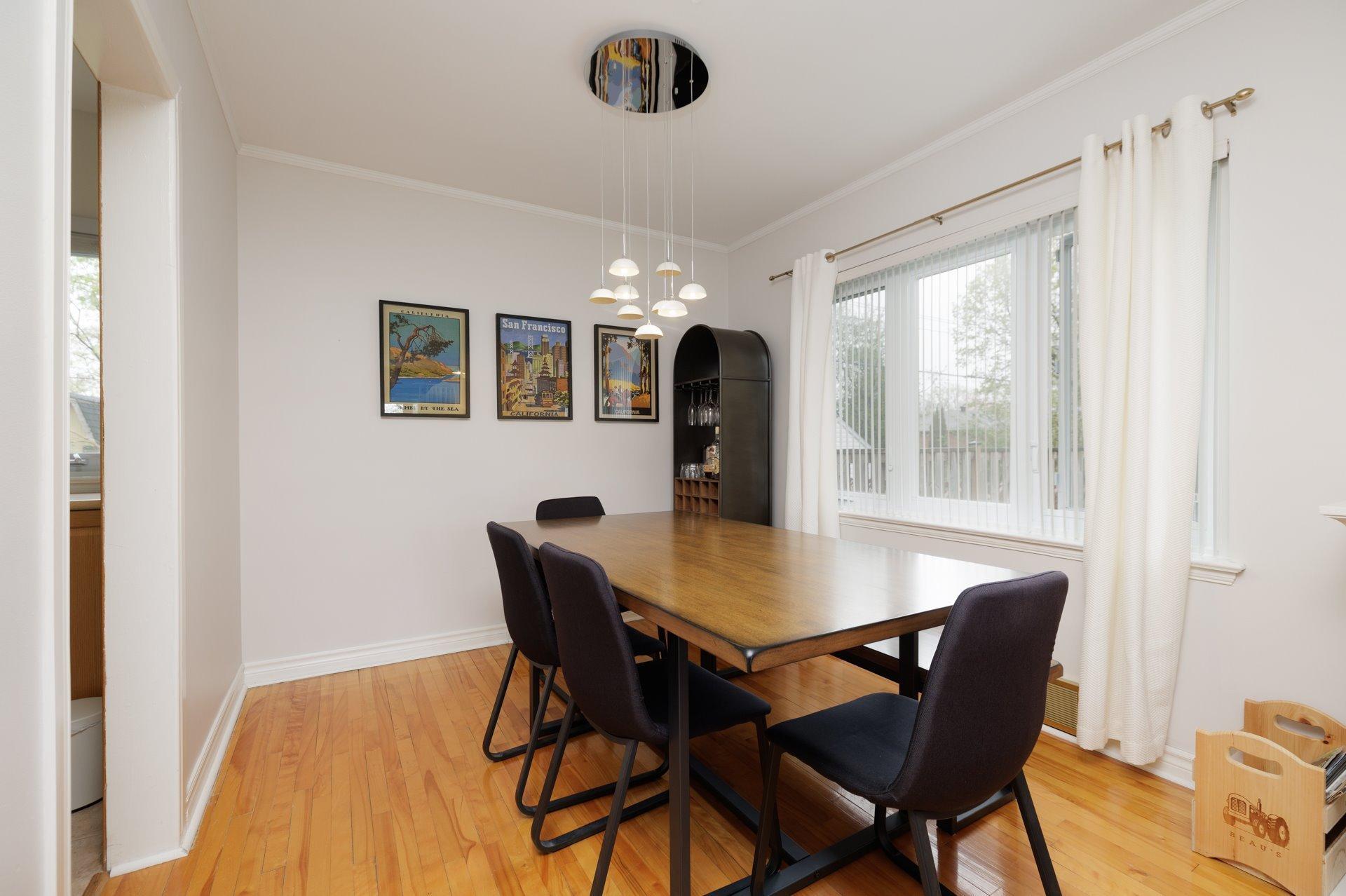 









41


Av. Charles

,
Pointe-Claire,




QC
H9R4K6

