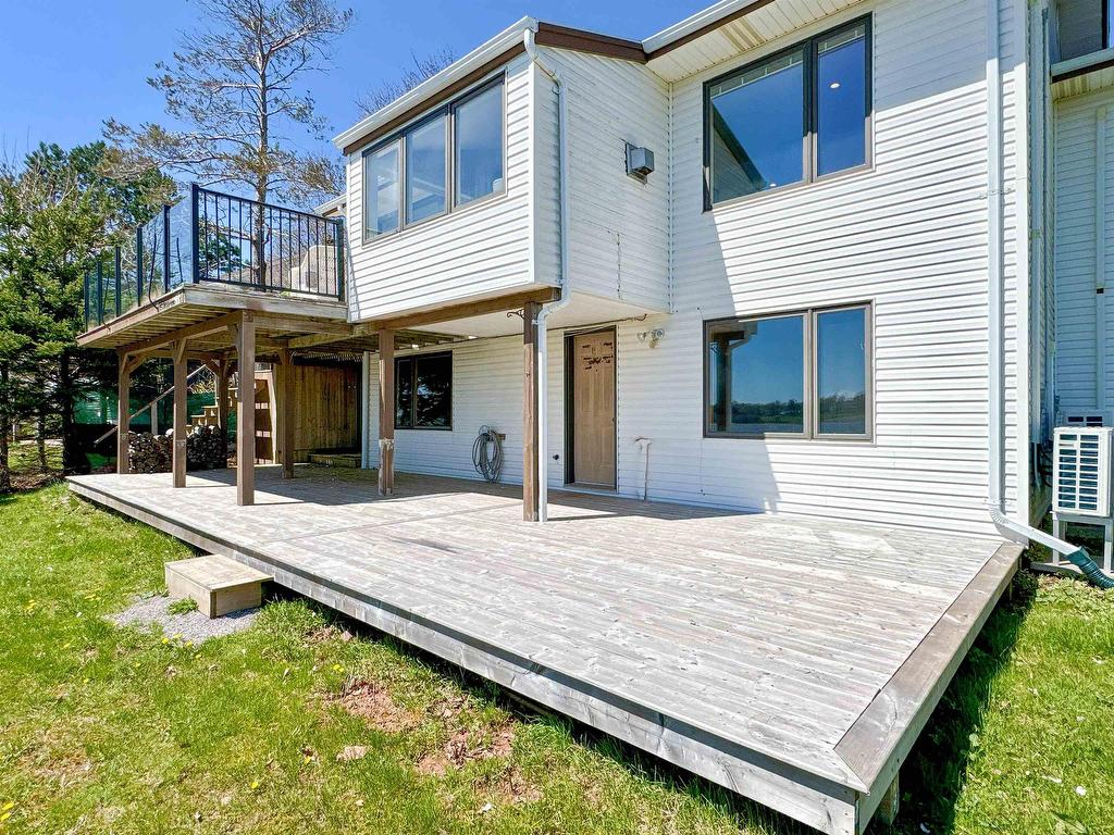 












86 Parkside Drive

,
Charlottetown,




PE
C1E 1M8

