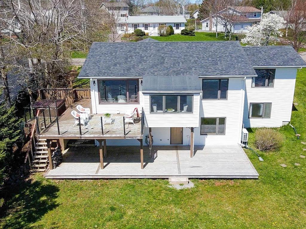 












86 Parkside Drive

,
Charlottetown,




PE
C1E 1M8

