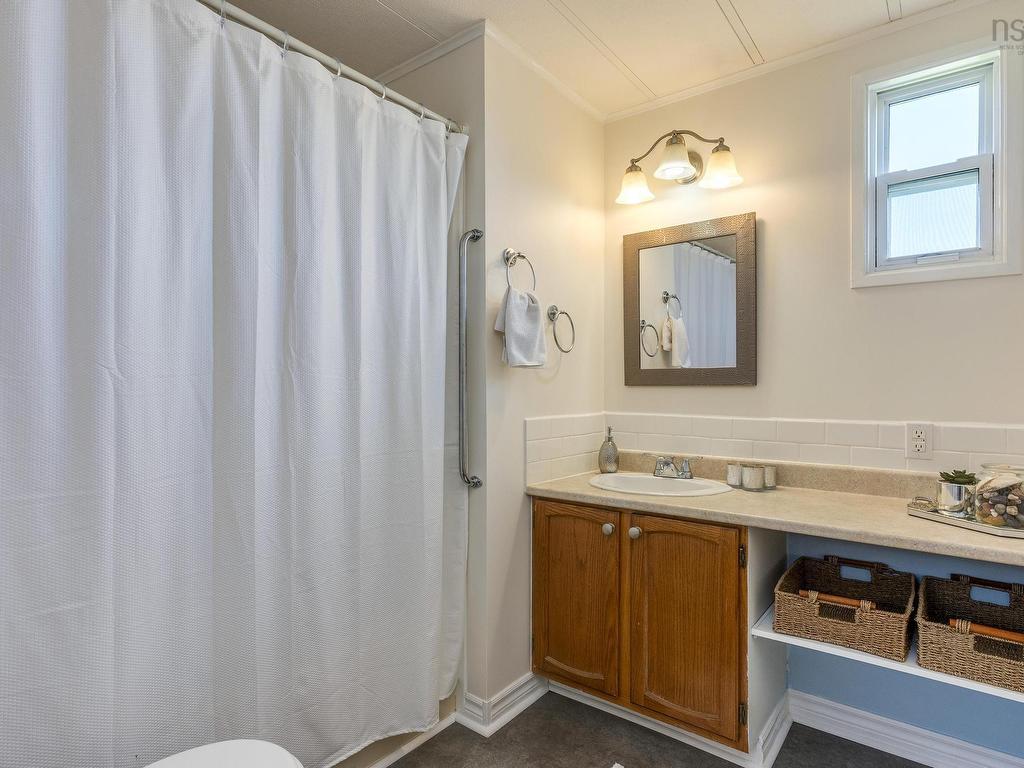 












7 Boutilier Drive

,
Sackville,




NS
B4E 2Y1

