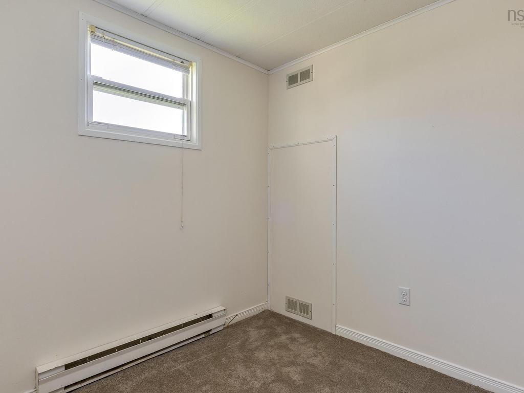 












7 Boutilier Drive

,
Sackville,




NS
B4E 2Y1

