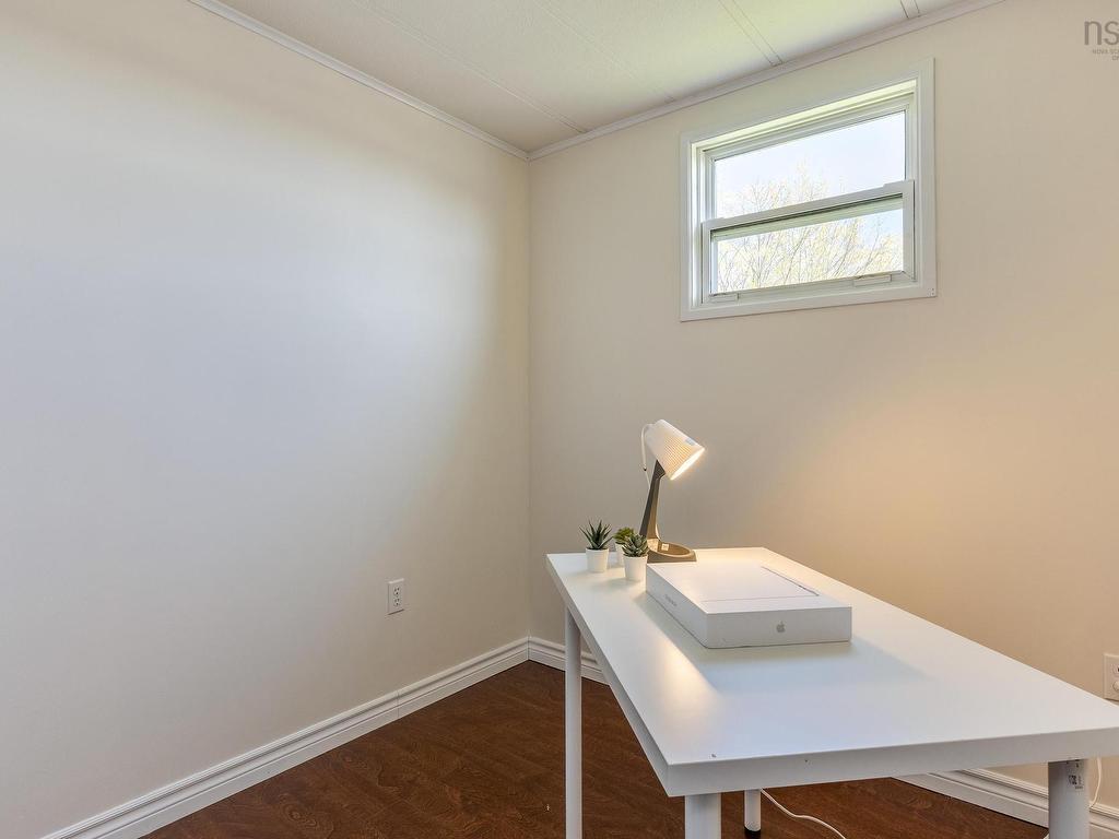 












7 Boutilier Drive

,
Sackville,




NS
B4E 2Y1

