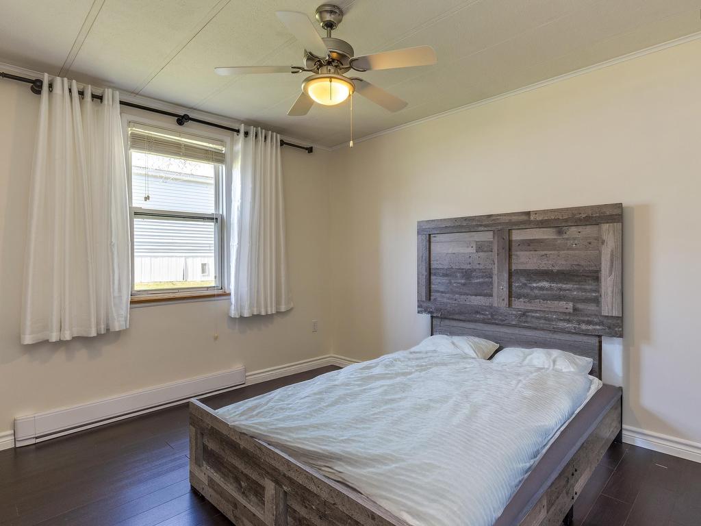 












7 Boutilier Drive

,
Sackville,




NS
B4E 2Y1

