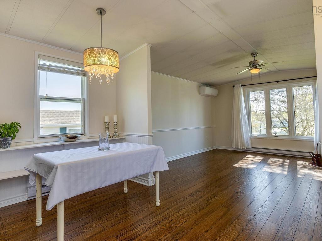 












7 Boutilier Drive

,
Sackville,




NS
B4E 2Y1


