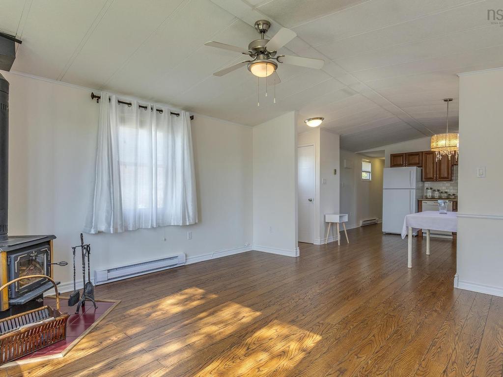 












7 Boutilier Drive

,
Sackville,




NS
B4E 2Y1

