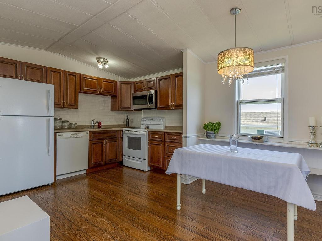 












7 Boutilier Drive

,
Sackville,




NS
B4E 2Y1

