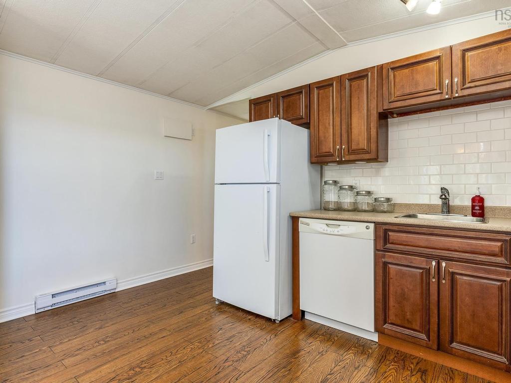 












7 Boutilier Drive

,
Sackville,




NS
B4E 2Y1

