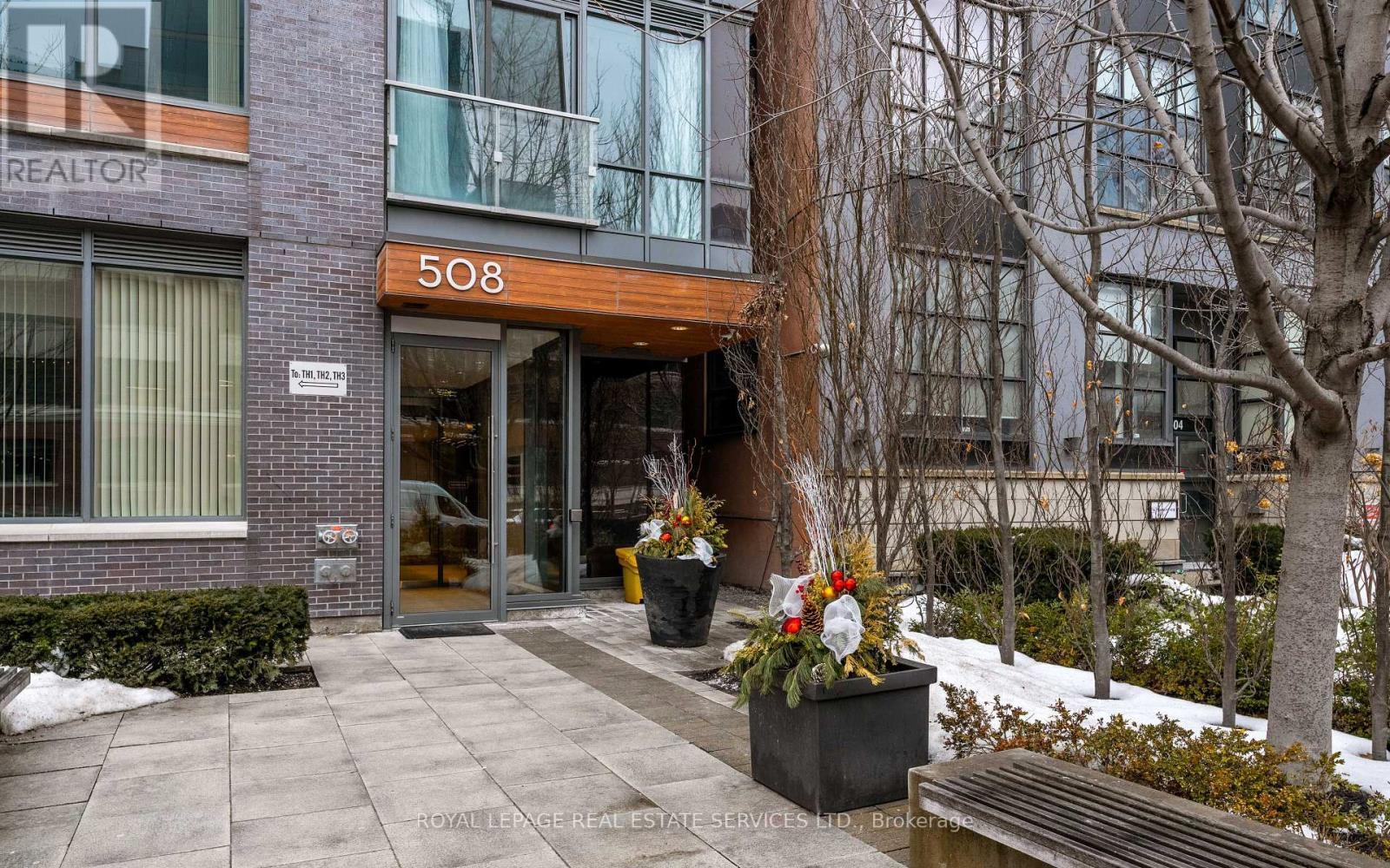 












611 - 508 WELLINGTON STREET W

,
Toronto,




Ontario
M5V1E3

