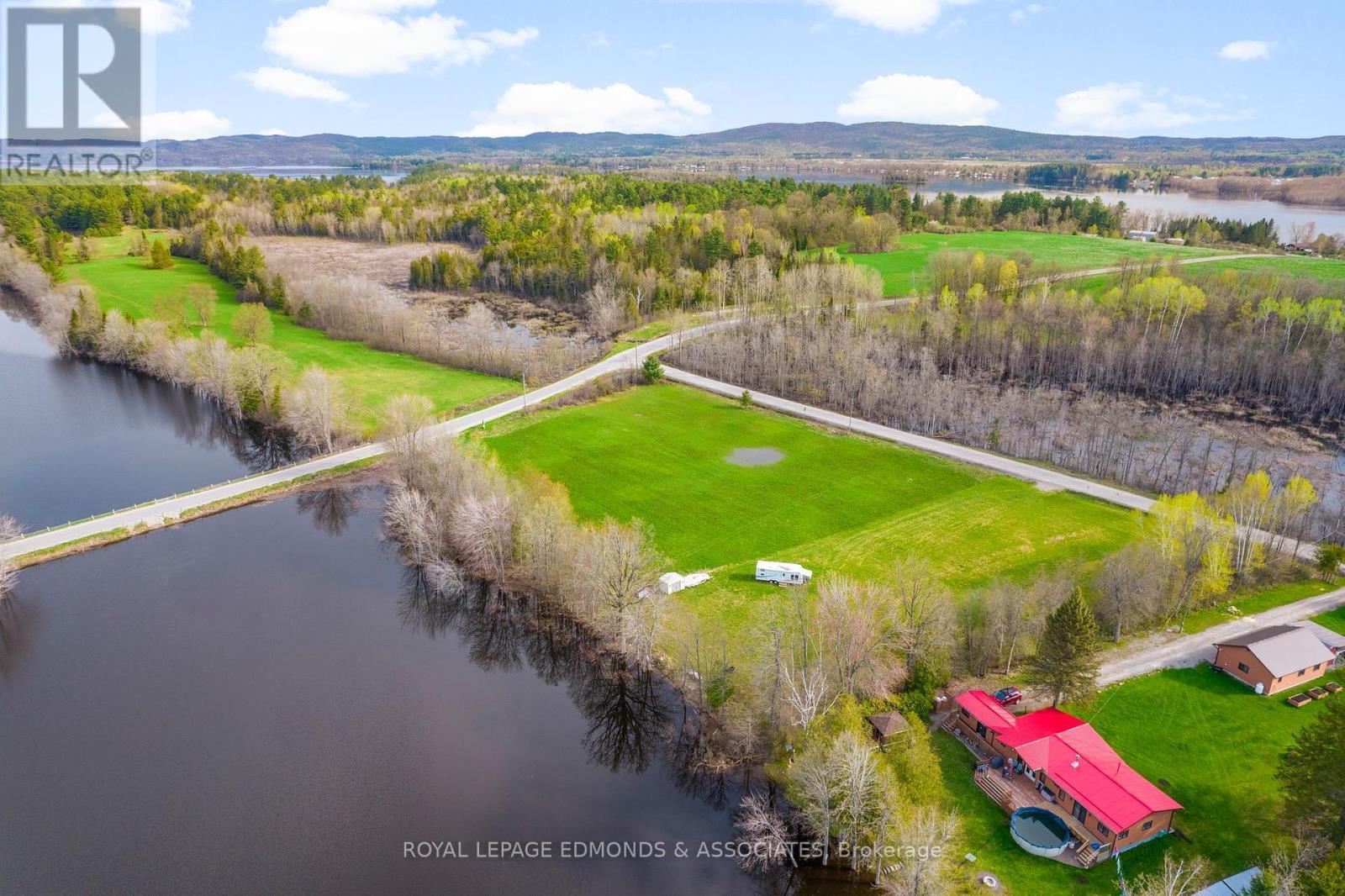 












0 BAYVIEW DRIVE

,
Whitewater Region,







Ontario
K0J2L0

