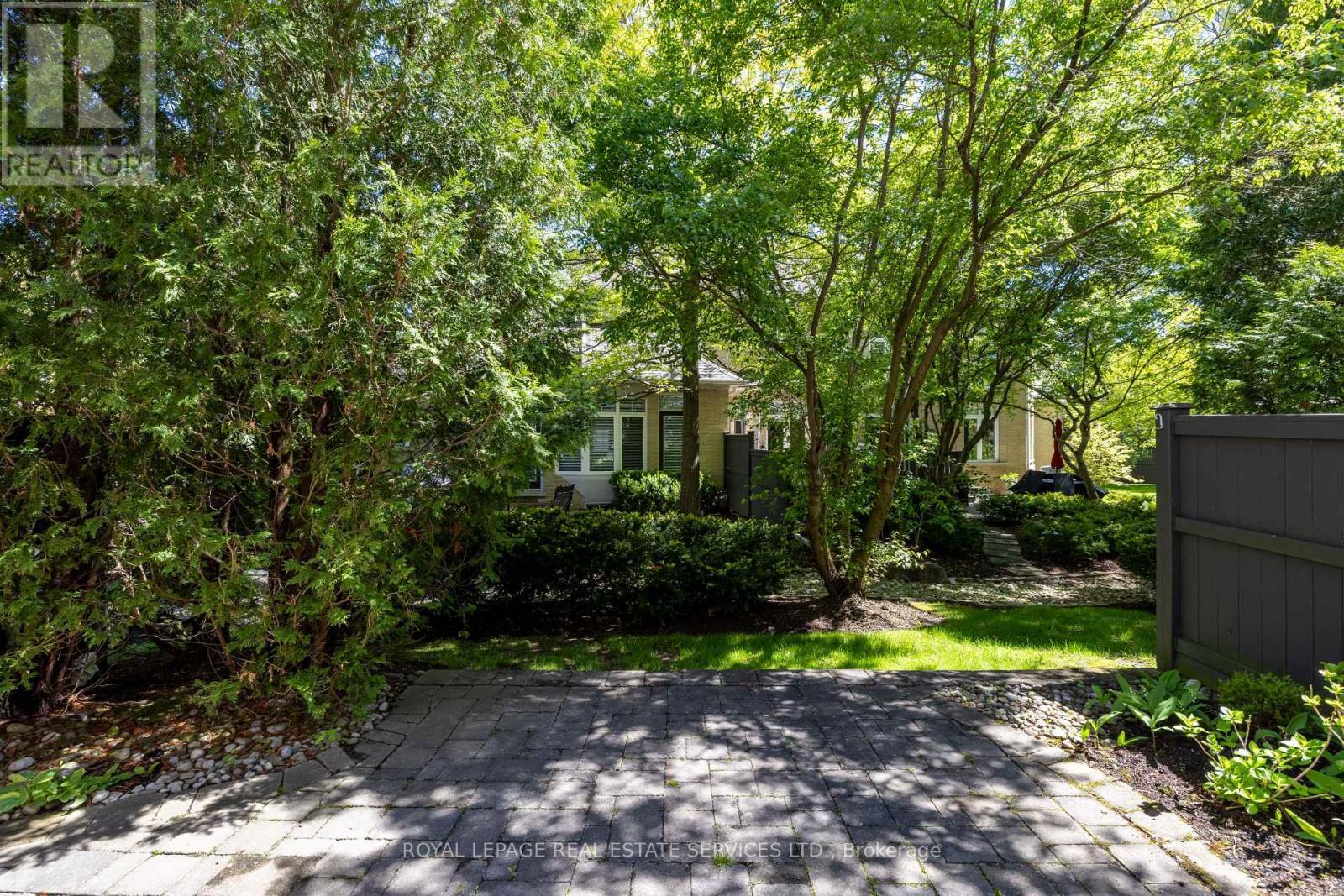 












65 - 1267 DORVAL DRIVE

,
Oakville,




Ontario
L6M3Z5


