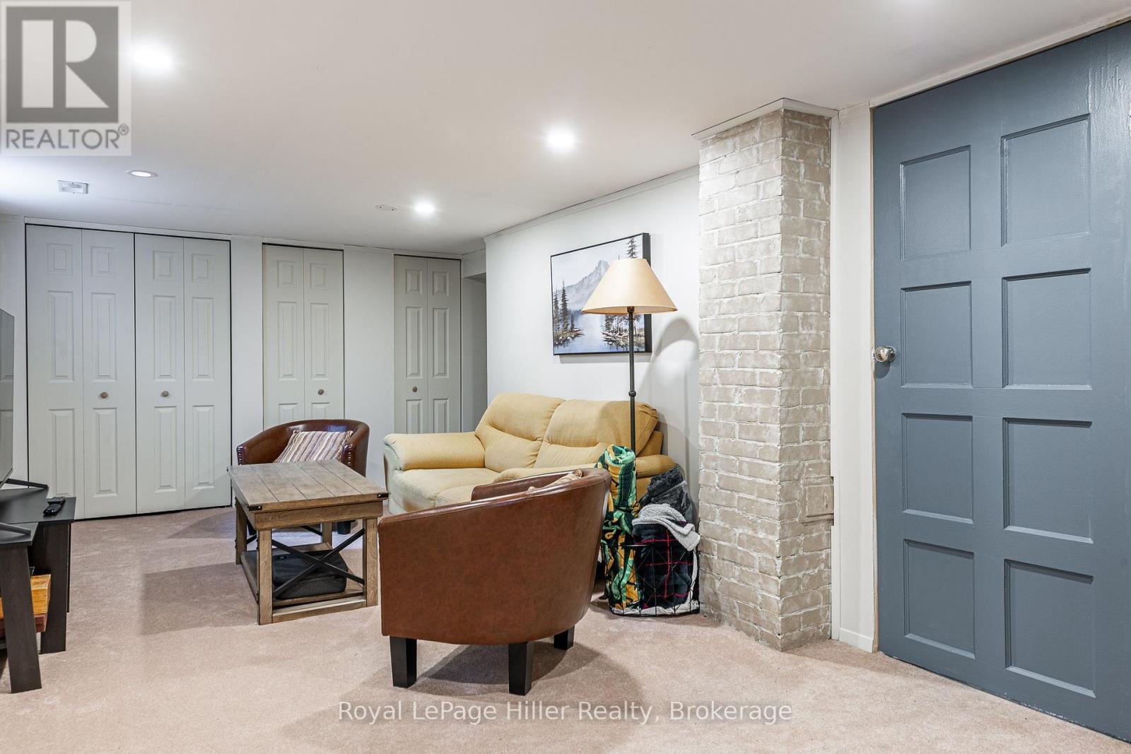 












20 CORIANO STREET

,
Stratford,




Ontario
N5A6C3

