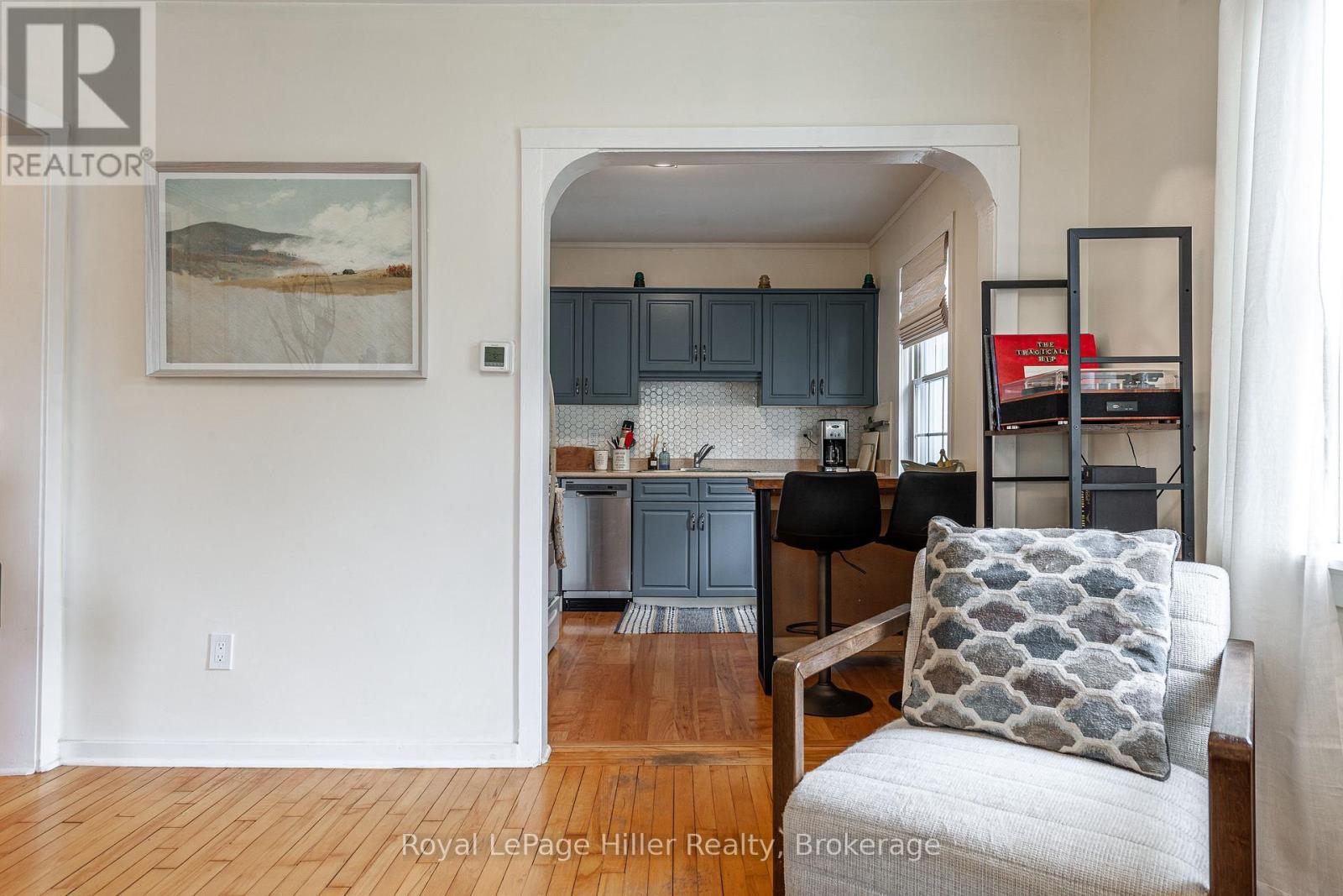 












20 CORIANO STREET

,
Stratford,




Ontario
N5A6C3

