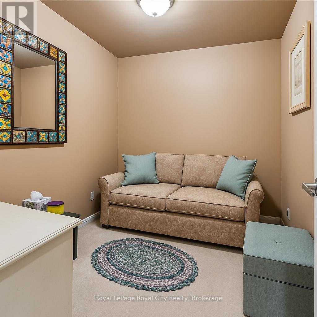 












202 - 106 BARD BOULEVARD

,
Guelph (Pineridge/Westminster Woods),




Ontario
N1L0L8

