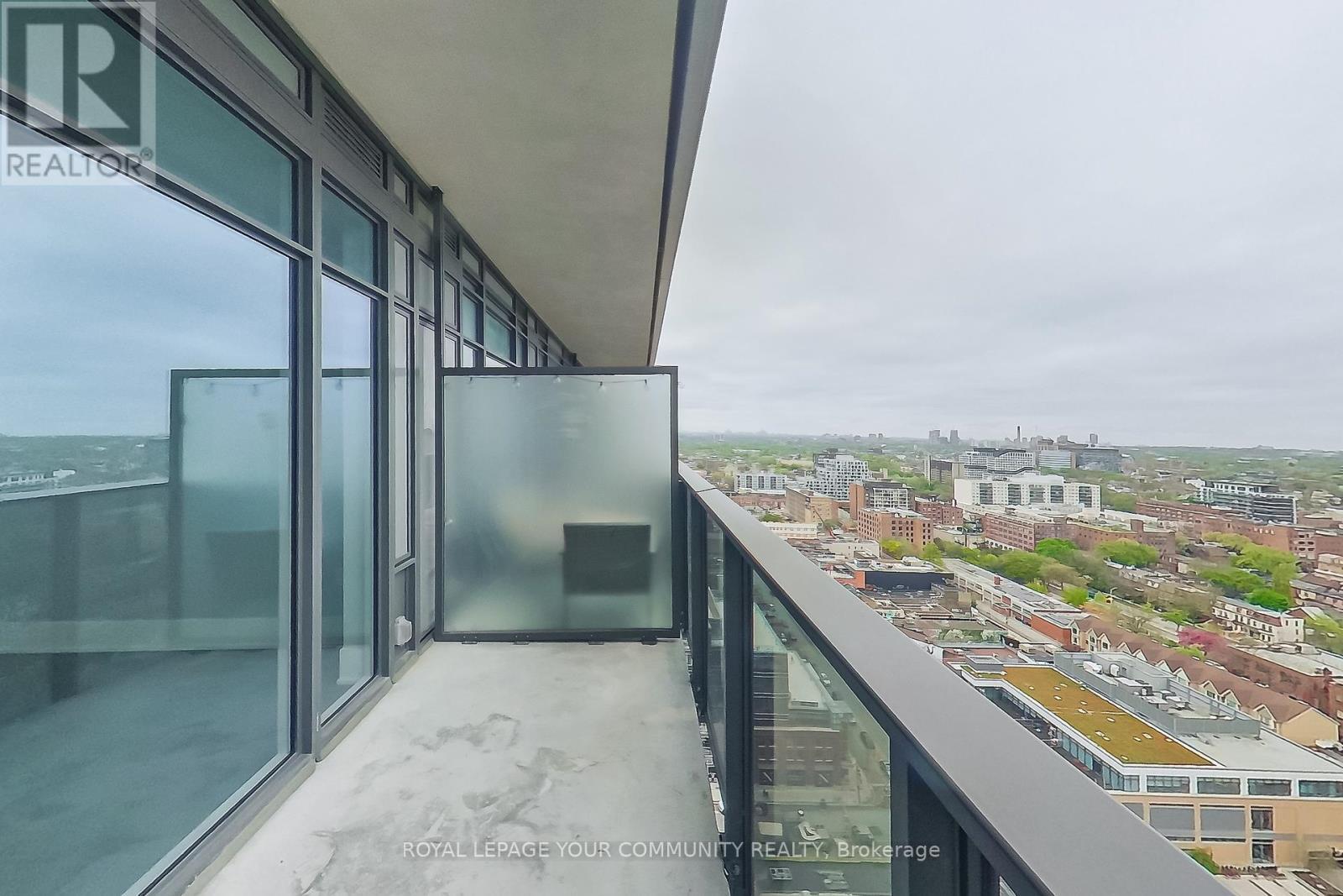 












2712 - 330 RICHMOND STREET W

,
Toronto,




Ontario
M5V1X2

