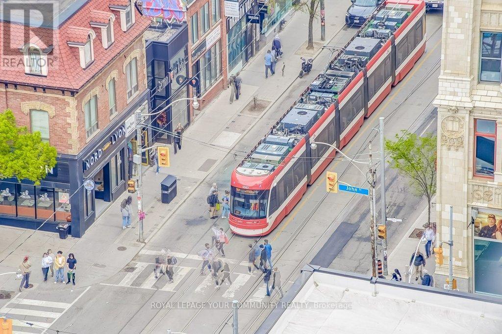 












2712 - 330 RICHMOND STREET W

,
Toronto,




Ontario
M5V1X2

