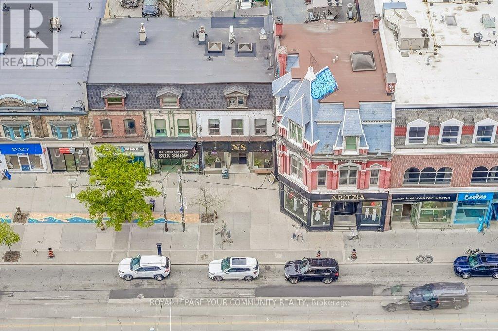 












2712 - 330 RICHMOND STREET W

,
Toronto,




Ontario
M5V1X2

