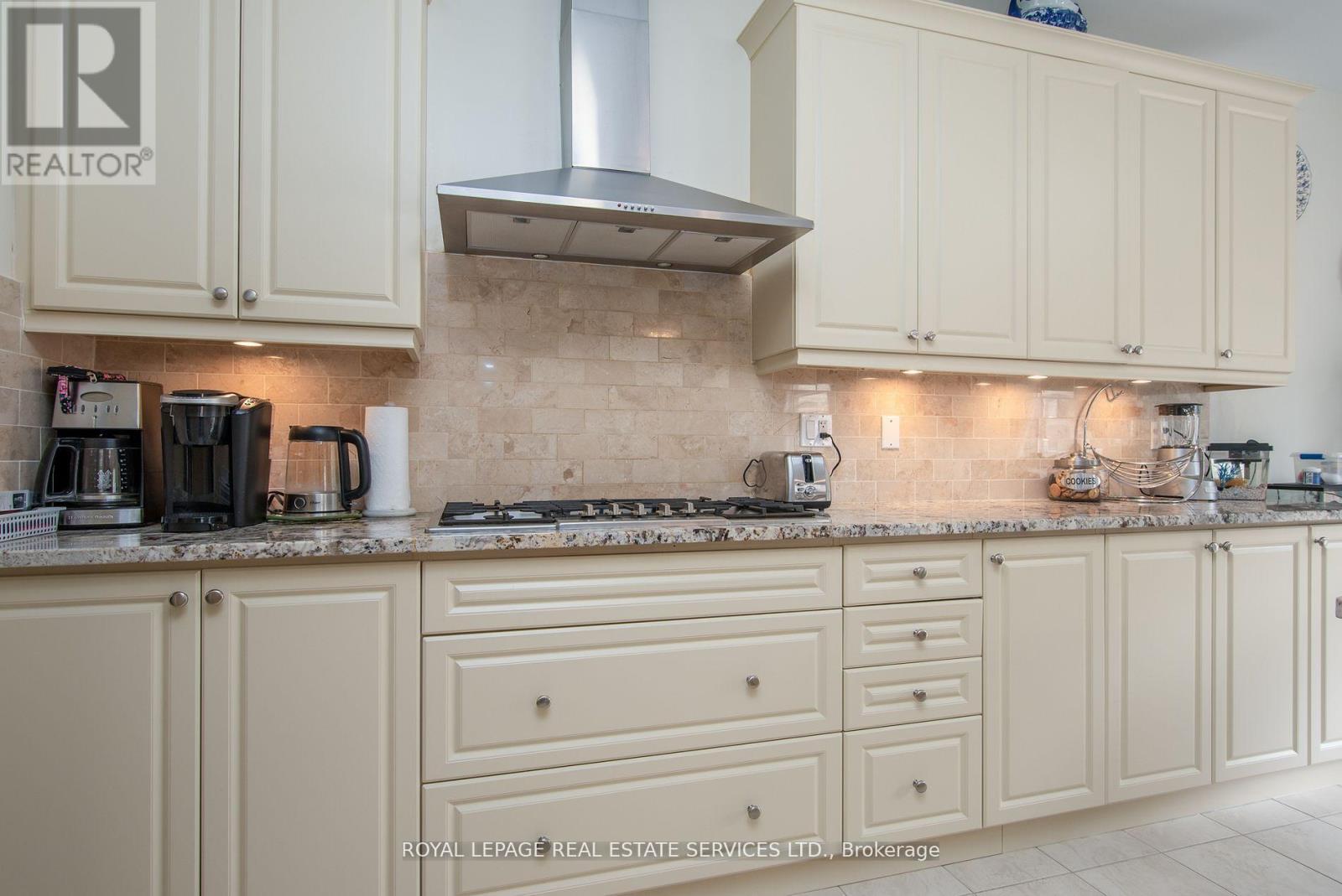 












757 HALBERT DRIVE

,
Shelburne,




Ontario
L0N1S2

