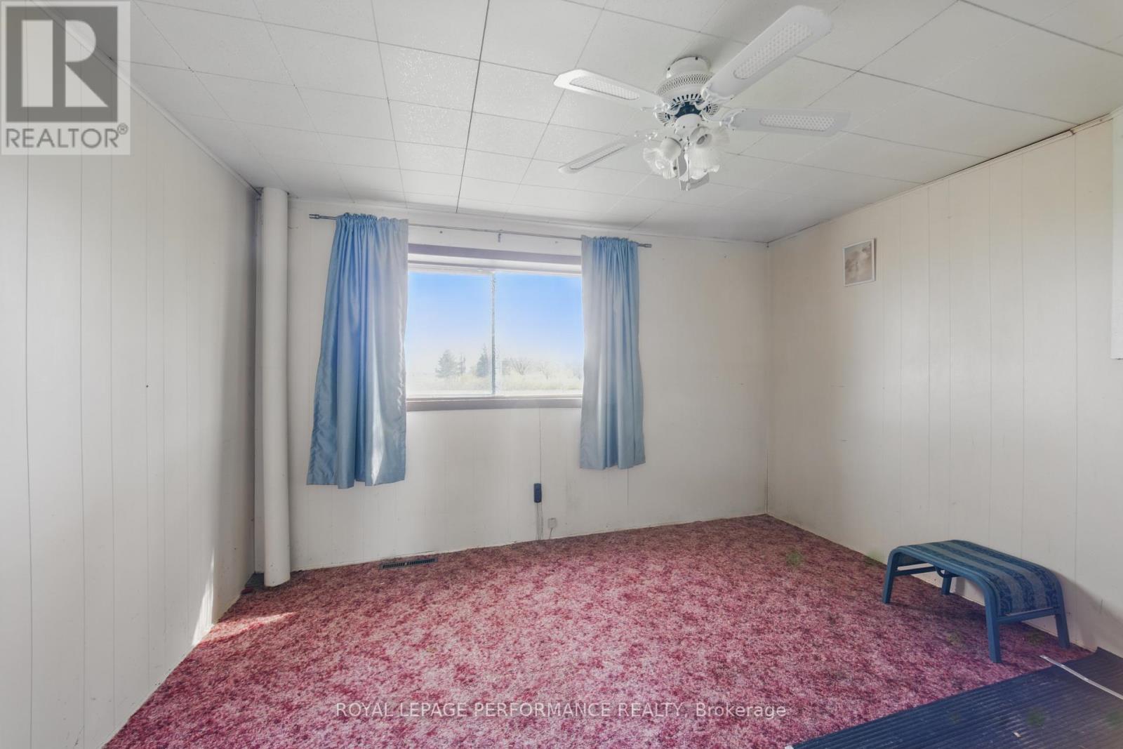 












3300 COUNTY RD 14 CONCESSION

,
East Hawkesbury,




Ontario
K0B1B0

