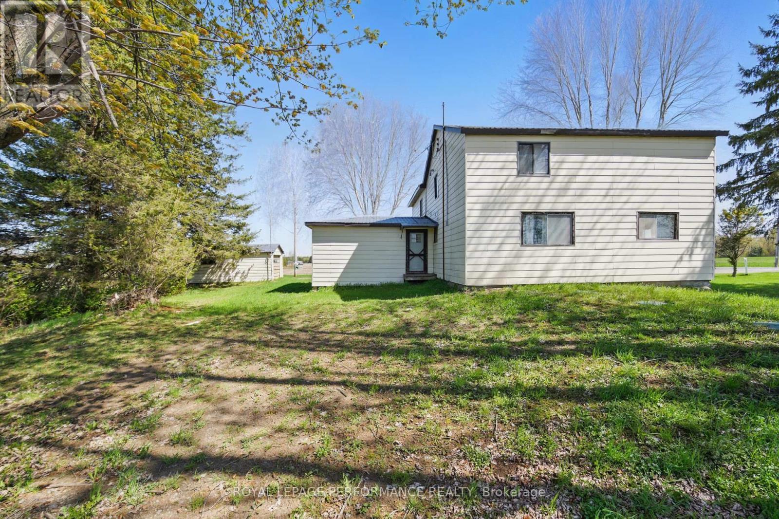 












3300 COUNTY RD 14 CONCESSION

,
East Hawkesbury,




Ontario
K0B1B0

