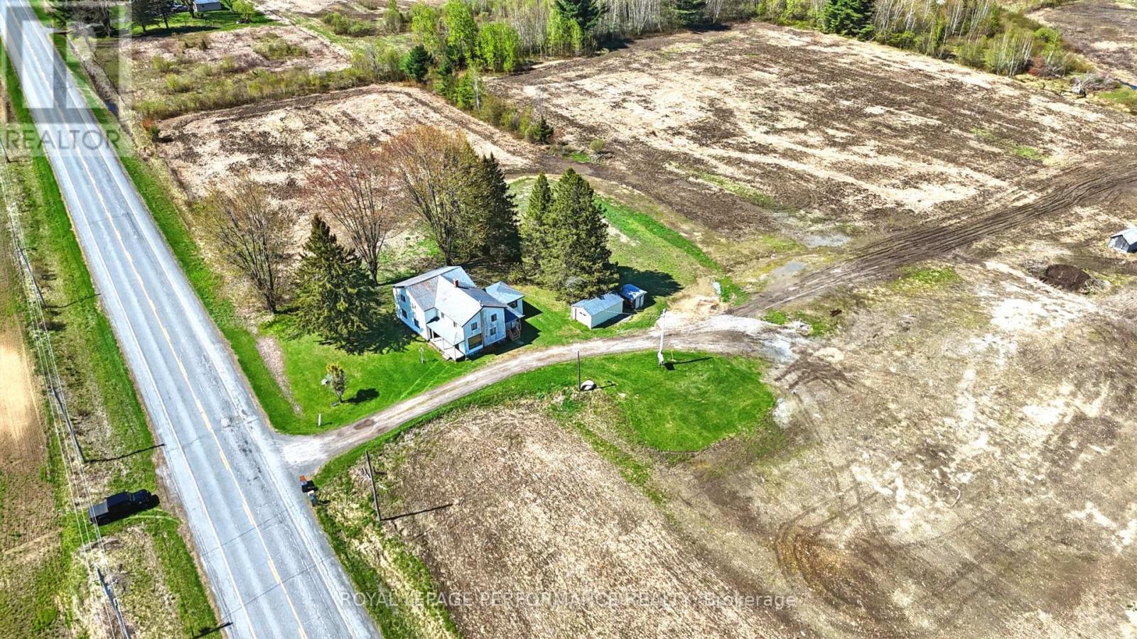 












3300 COUNTY RD 14 CONCESSION

,
East Hawkesbury,




Ontario
K0B1B0

