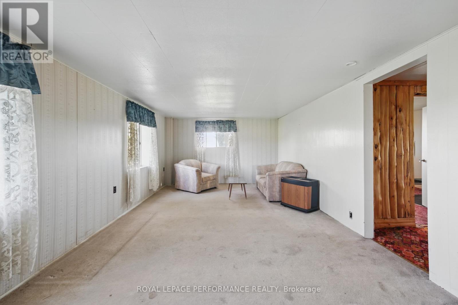 












3300 COUNTY RD 14 CONCESSION

,
East Hawkesbury,




Ontario
K0B1B0

