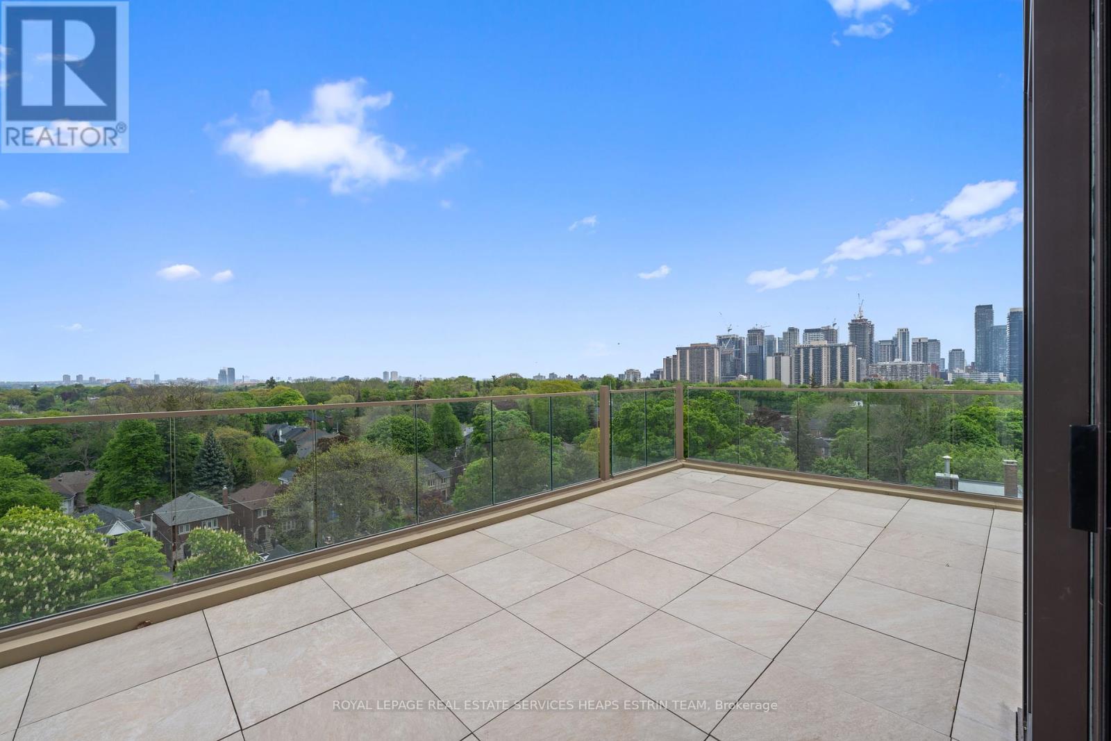 












PH02 - 1 STRATHGOWAN AVENUE

,
Toronto,




Ontario
M4N2H8

