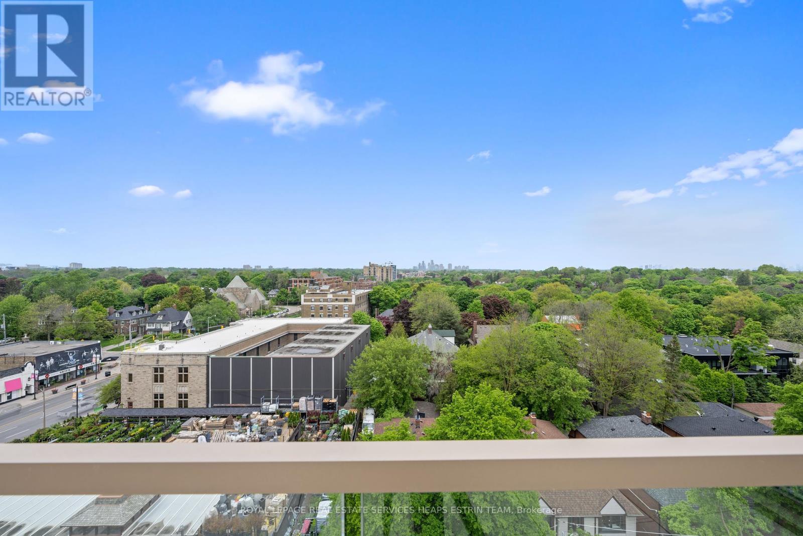 












PH02 - 1 STRATHGOWAN AVENUE

,
Toronto,




Ontario
M4N2H8

