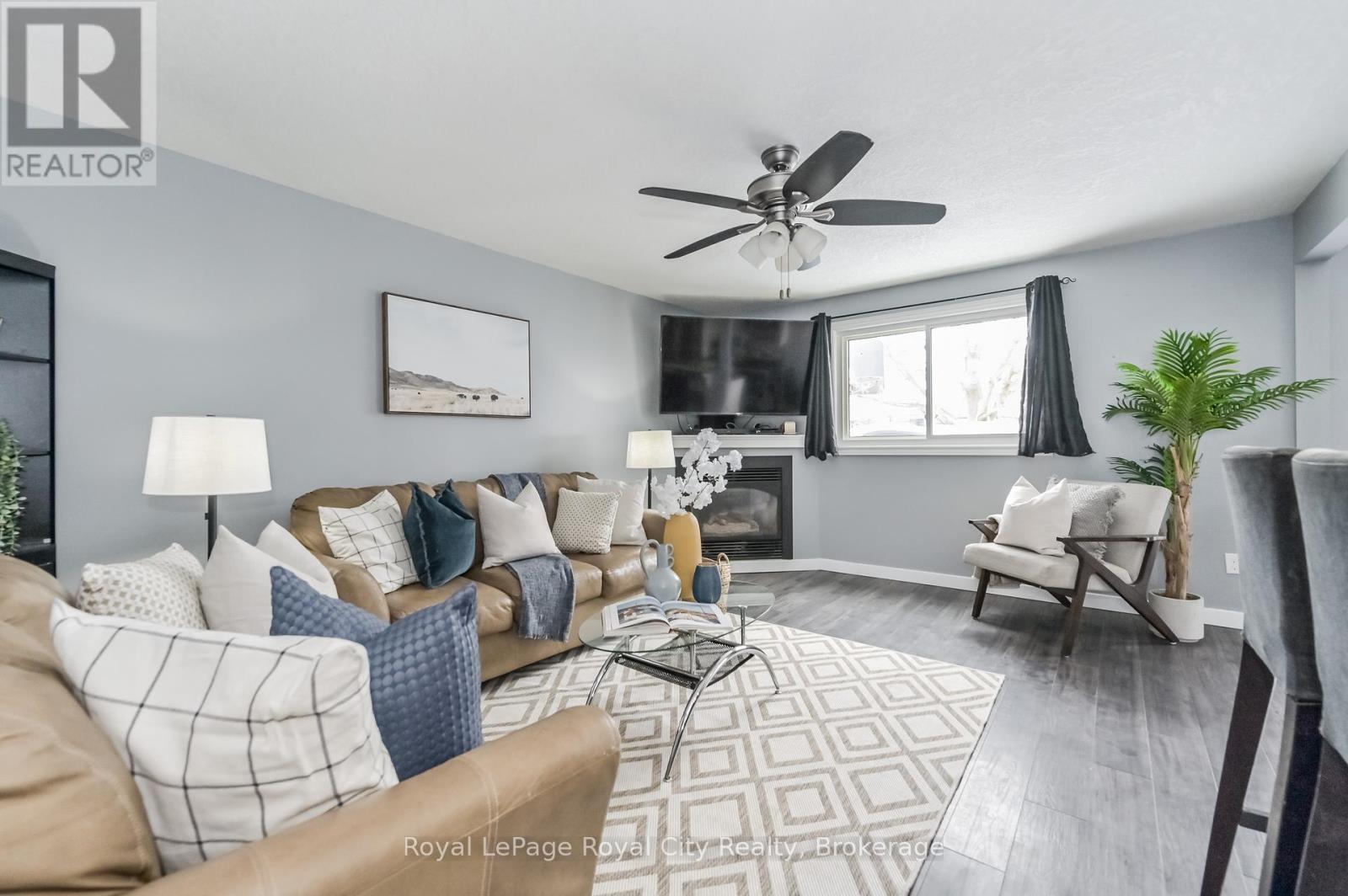 












300 STORNOWAY DRIVE

,
Centre Wellington (Fergus),




Ontario
N1M3K6


