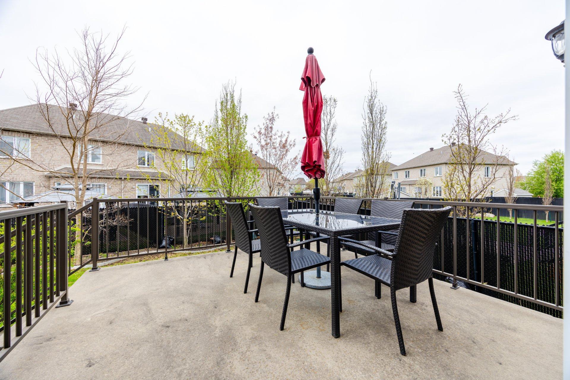 









7775


Rue de Lausanne

,
Brossard,




QC
J4Y0J4


