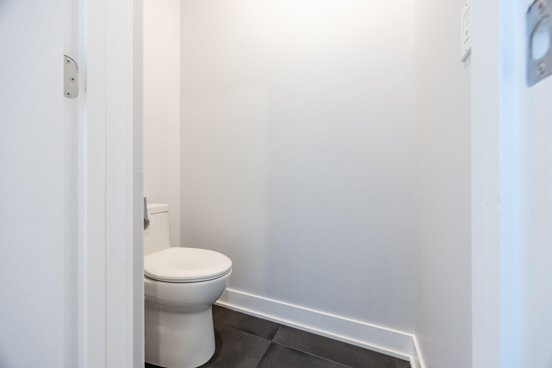 









7730


Rue de Liverpool

,
Brossard,




QC
J4Y0J6

