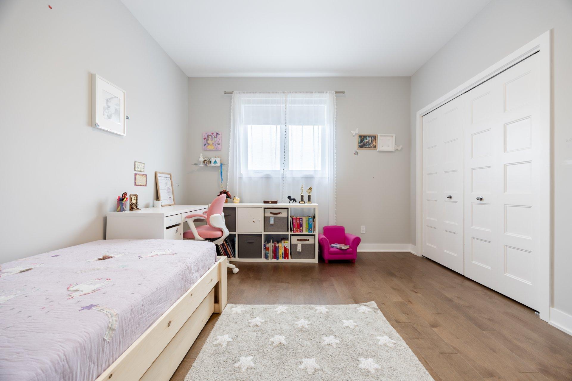 









7730


Rue de Liverpool

,
Brossard,




QC
J4Y0J6

